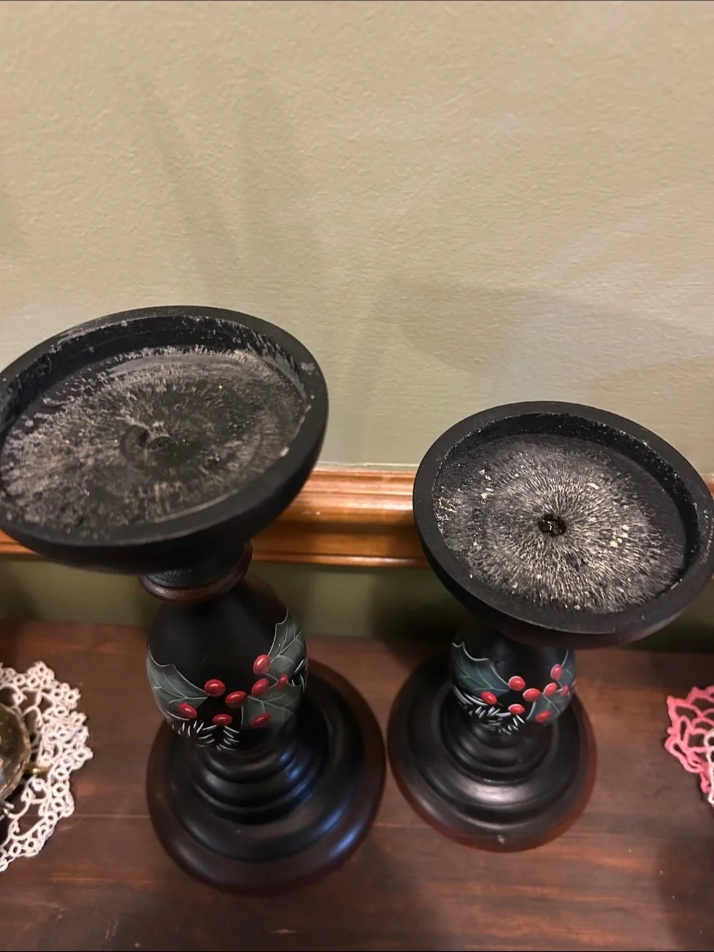 Signature Homestyles set wooden